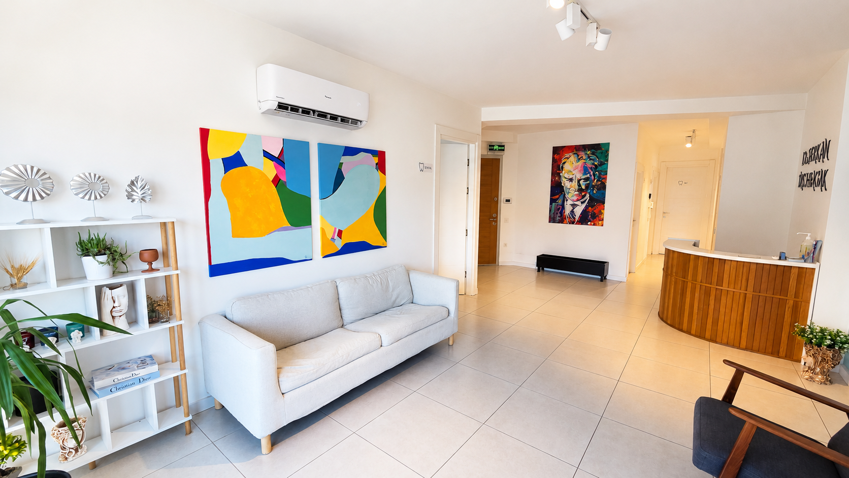 Modern diş kliniği iç mekanı